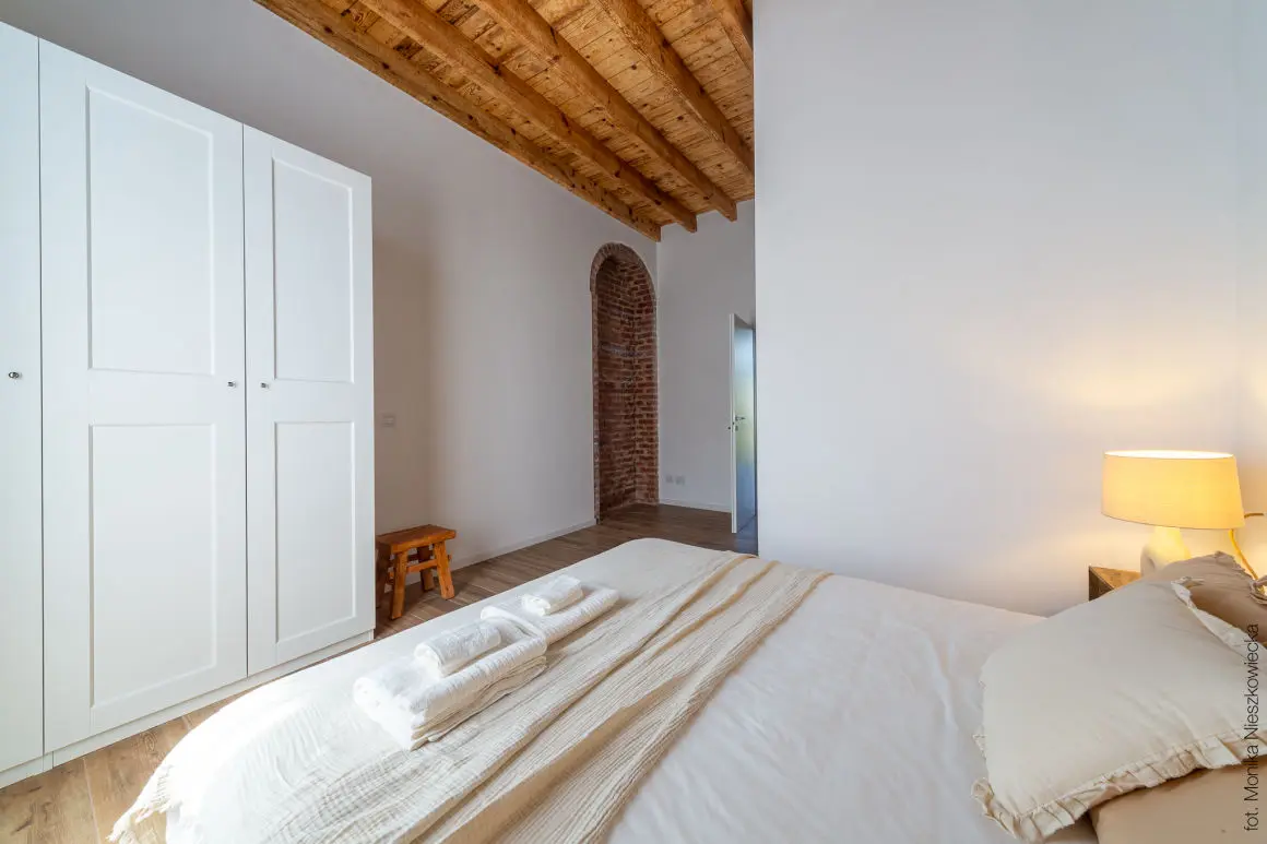 fotografia-immobiliare-per-affitti-brevi-milano-by-ViviDeco-di-monika-nieszkowiecka-e-fotografia-professionale