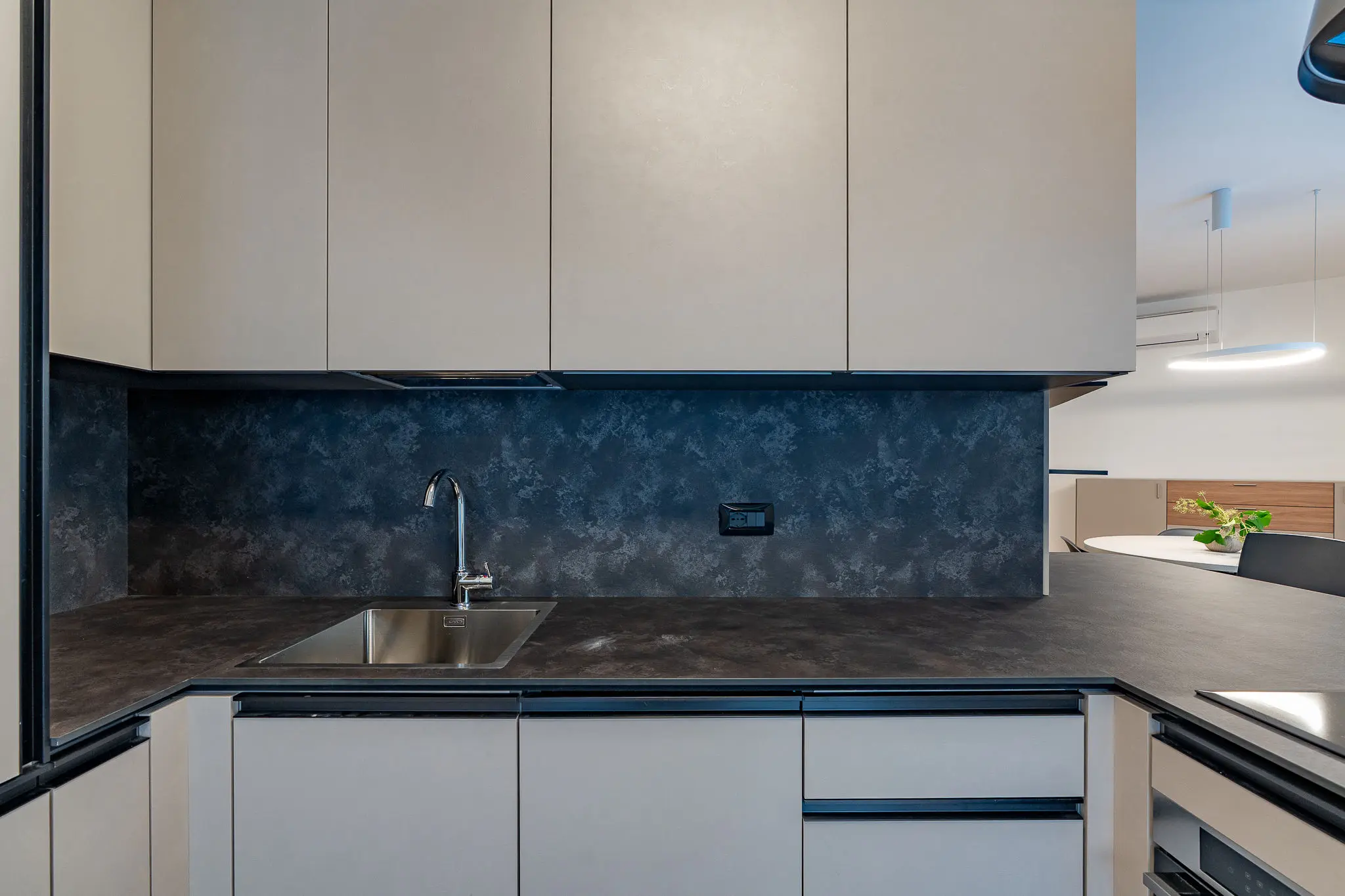home-staging-arredato-nuova-costruzione-con-monika-nieszkowiecka