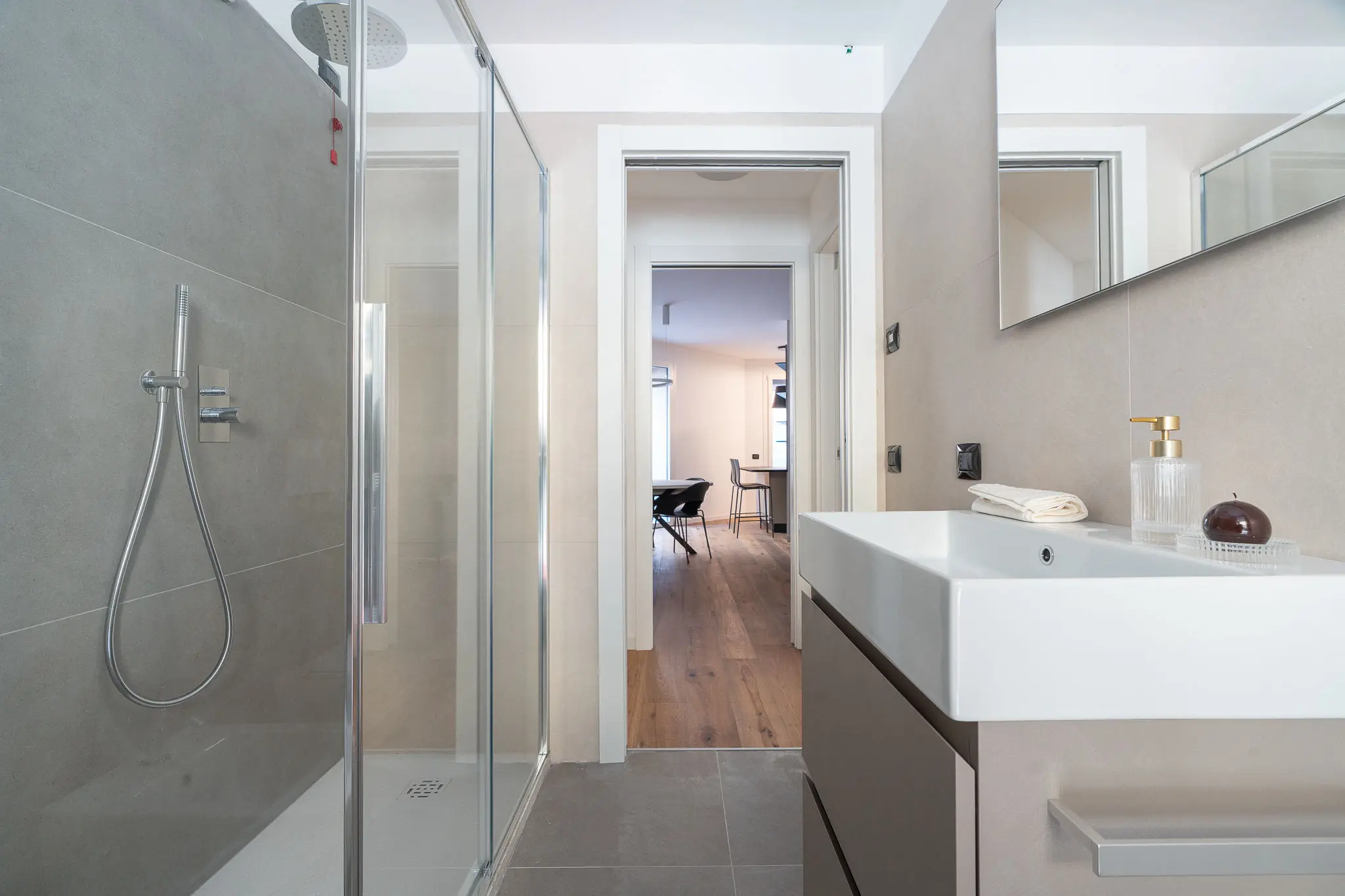 home-staging-arredato-nuova-costruzione-con-monika-nieszkowiecka