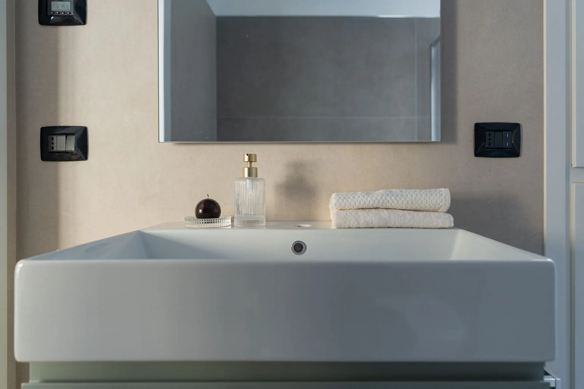 home-staging-arredato-nuova-costruzione-con-monika-nieszkowiecka
