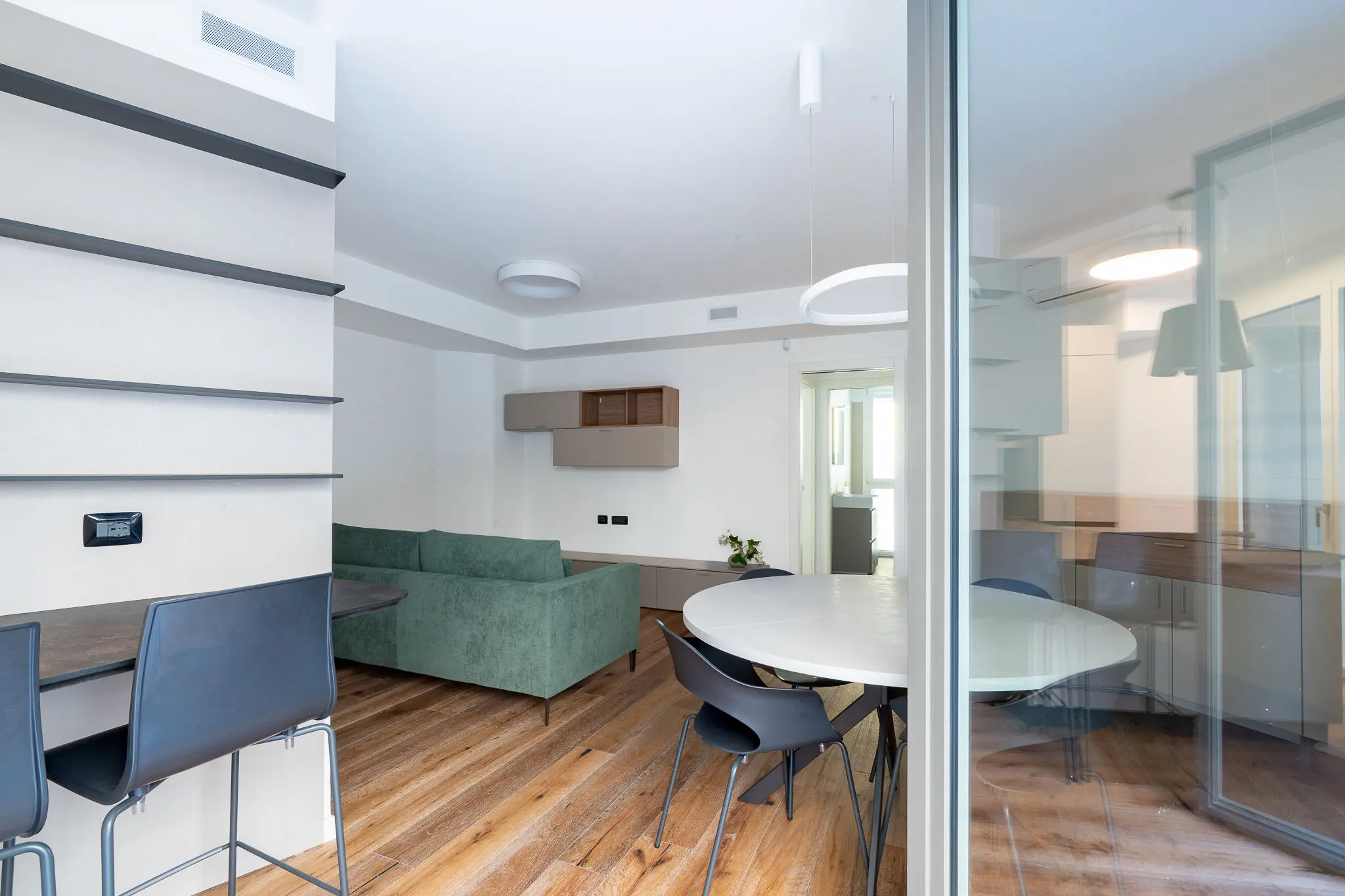 home-staging-arredato-nuova-costruzione-con-monika-nieszkowiecka